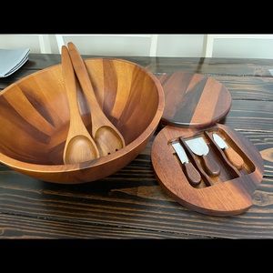 The cellar acacia wood salad bowl & cheese board